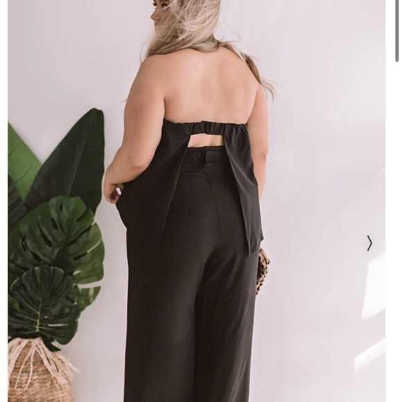 Classy Black Plus Size romper - Picture 7 of 7